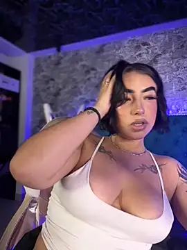 Snapshot of Scarlett-LS chatting on 12-02-25, 01:44 Scarlett-LS online show from 12-02-25, 01:44