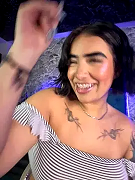 Snapshot of Scarlett-LS chatting on 12-04-25, 02:10 Scarlett-LS online show from 12-04-25, 02:10