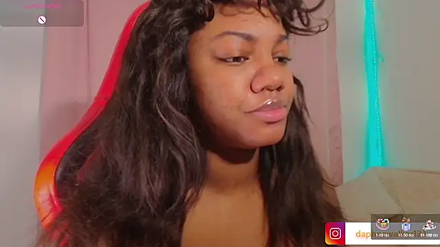 Daphnewalker   online show from 02-13-26, 12:34