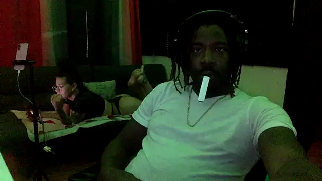 Snapshot of cheffboyrg chatting on 11-25-25, 12:21 cheffboyrg online show from 11-25-25, 12:21