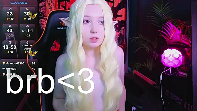 Snapshot of MizukiNoYoru chatting on 03-06-25, 12:41 MizukiNoYoru online show from 03-06-25, 12:41