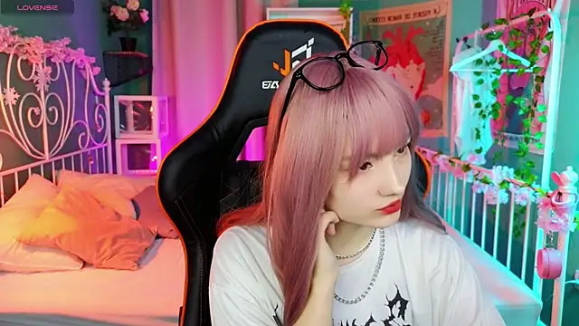 Akemi Sora  online show from 03-05-25, 03:07