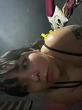 Snapshot of Solo_yoss chatting on 02-11-25, 05:16 Solo yoss online show from 02-11-25, 05:16