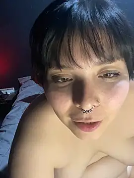 Snapshot of Solo_yoss chatting on 03-06-25, 08:19 Solo yoss online show from 03-06-25, 08:19