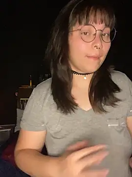 Snapshot of Solo_yoss chatting on 09-25-25, 06:28 Solo yoss online show from 09-25-25, 06:28