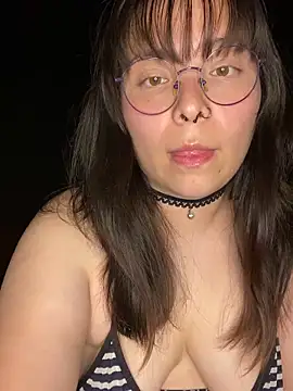 Snapshot of Solo_yoss chatting on 10-20-25, 06:14 Solo yoss online show from 10-20-25, 06:14