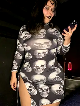 Snapshot of Solo_yoss chatting on 10-25-25, 06:43 Solo yoss online show from 10-25-25, 06:43