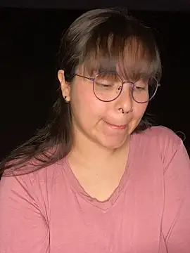 Snapshot of Solo_yoss chatting on 11-10-25, 06:12 Solo yoss online show from 11-10-25, 06:12