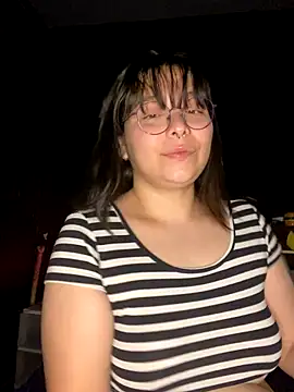 Snapshot of Solo_yoss chatting on 11-15-25, 07:38 Solo yoss online show from 11-15-25, 07:38