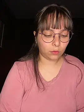 Snapshot of Solo_yoss chatting on 11-23-25, 07:19 Solo yoss online show from 11-23-25, 07:19