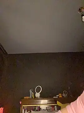 Snapshot of Solo_yoss chatting on 11-24-25, 06:35 Solo yoss online show from 11-24-25, 06:35