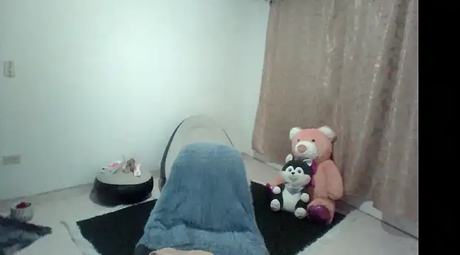 Hanna latinaa online show from 03-07-25, 12:04