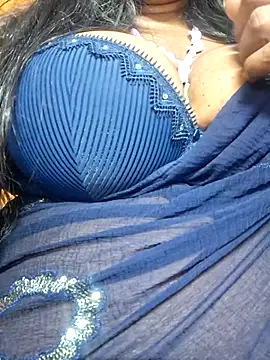 Snapshot of SX-JUHI chatting on 09-23-25, 10:57 SX-JUHI online show from 09-23-25, 10:57