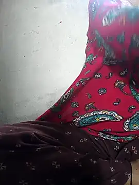 Snapshot of lovely----bhabhi chatting on 03-06-26, 05:04 lovely----bhabhi online show from 03-06-26, 05:04