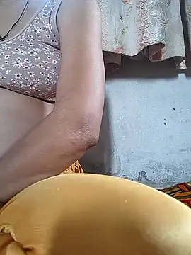 Snapshot of lovely----bhabhi chatting on 03-16-26, 04:51 lovely----bhabhi online show from 03-16-26, 04:51