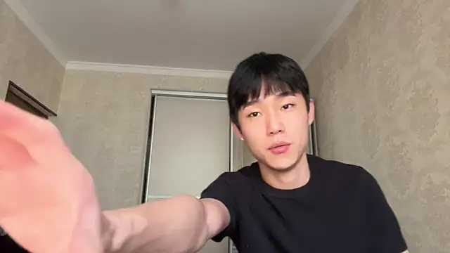Snapshot of Brian_Stars chatting on 07-13-26, 06:49 Brian Stars online show from 07-13-26, 06:49