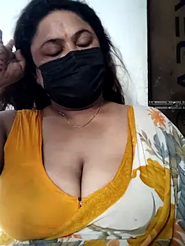 Snapshot of rani130 chatting on 06-16-26, 12:35 rani130 online show from 06-16-26, 12:35