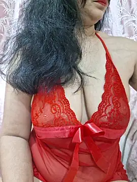 Snapshot of Jassi_Does chatting on 05-27-26, 09:34 Jassi Does online show from 05-27-26, 09:34