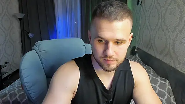 Snapshot of Vladik_b chatting on 02-25-25, 05:47 Vladik b online show from 02-25-25, 05:47