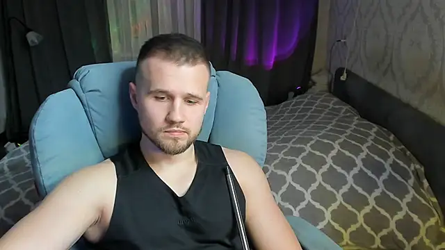 Snapshot of Vladik_b chatting on 02-27-25, 05:26 Vladik b online show from 02-27-25, 05:26