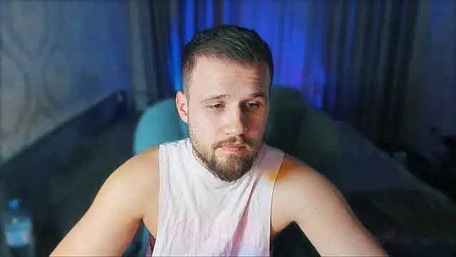 Snapshot of Vladik_b chatting on 02-07-26, 06:00 Vladik b online show from 02-07-26, 06:00