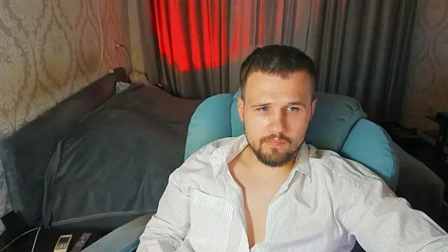 Snapshot of Vladik_b chatting on 05-22-26, 06:57 Vladik b online show from 05-22-26, 06:57