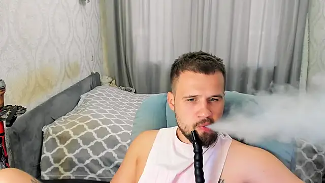 Vladik b online show from 07-30-26, 05:12