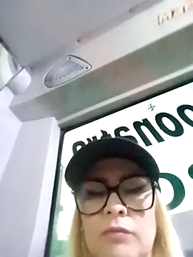 CandieGilson   online show from 02-11-26, 11:15