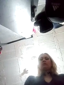 CandieGilson   online show from 04-15-26, 10:44