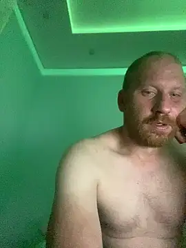 Krzysiekg123 online show from 10-24-25, 06:59