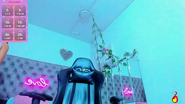 Naomii Viper online show from 01-17-26, 11:04