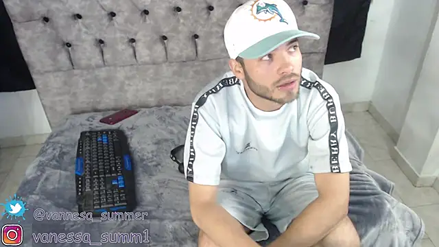 aczino vel online show from 02-12-25, 01:41