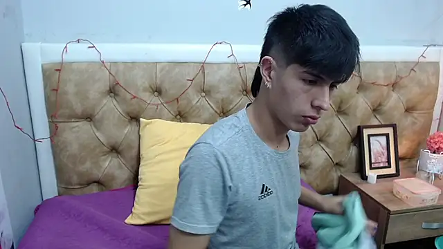 Estiv18  online show from 02-17-25, 03:25