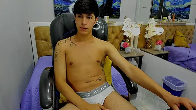 Estiv18  online show from 09-18-25, 03:19