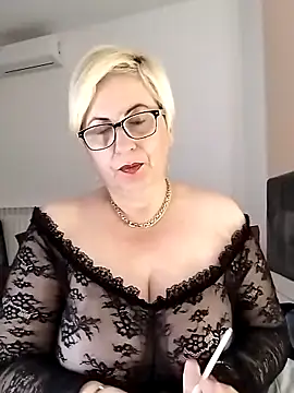 Snapshot of Pumabionda chatting on 05-17-26, 09:11 Pumabionda online show from 05-17-26, 09:11