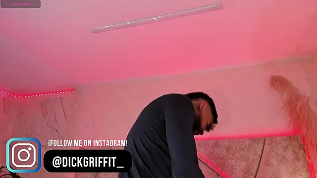 Snapshot of DickGriffith_ chatting on 02-20-25, 12:04 DickGriffith online show from 02-20-25, 12:04