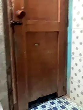 Snapshot of Bichorro chatting on 09-11-25, 10:48 Bichorro online show from 09-11-25, 10:48