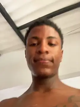 Snapshot of Bichorro chatting on 09-26-25, 02:32 Bichorro online show from 09-26-25, 02:32