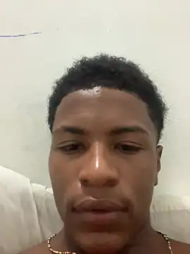 Snapshot of Bichorro chatting on 10-10-25, 02:05 Bichorro online show from 10-10-25, 02:05