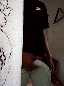 Snapshot of Bichorro chatting on 02-04-26, 11:38 Bichorro online show from 02-04-26, 11:38