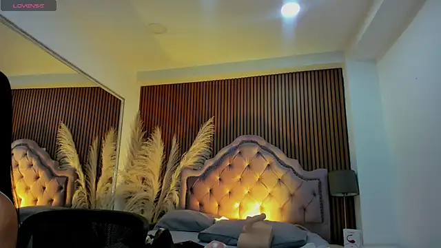 EmiliaRose  online show from 12-14-25, 08:24