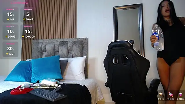 natasha steele online show from 03-13-25, 08:43