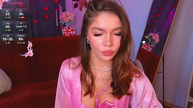 Snapshot of Caroline__Brown chatting on 02-14-25, 05:09 Caroline Brown online show from 02-14-25, 05:09