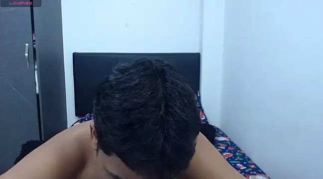 Snapshot of David_Gil19 chatting on 03-19-25, 08:01 David Gil19 online show from 03-19-25, 08:01