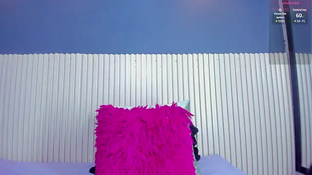 Snapshot of Aida-nicolle chatting on 11-19-25, 10:15 Aida-nicolle online show from 11-19-25, 10:15