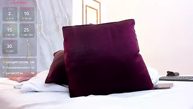 Snapshot of KylieGomeez chatting on 02-21-25, 07:43 KylieGomeez online show from 02-21-25, 07:43