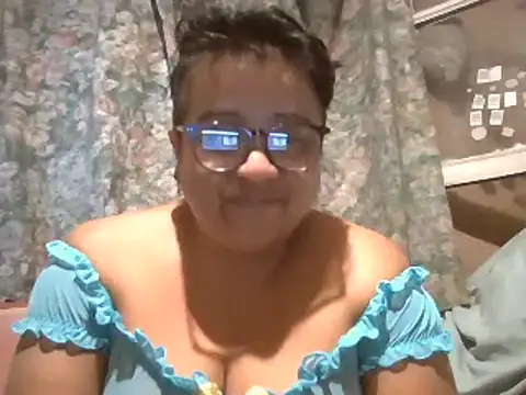 erinadarling79 online show from 02-18-25, 11:52