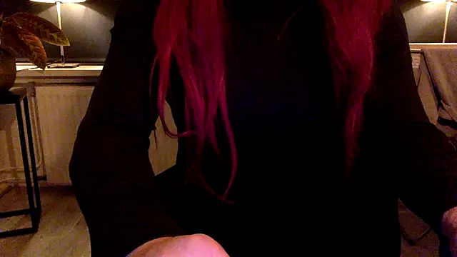 Snapshot of Bleueyez007 chatting on 02-05-26, 11:31 Bleueyez007 online show from 02-05-26, 11:31