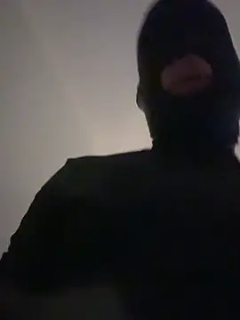 Snapshot of Bleueyez007 chatting on 02-10-26, 04:22 Bleueyez007 online show from 02-10-26, 04:22