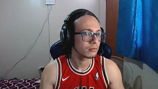 cholitohermoso online show from 02-19-25, 04:22